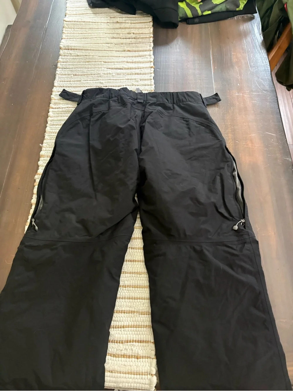 The North Face Hyvent snow/ski pants